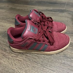 Adidas Kicks